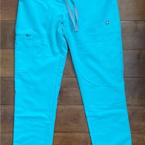 FIGS Women’s (Yola) Scrub Pants - XS in Fresh Aqua